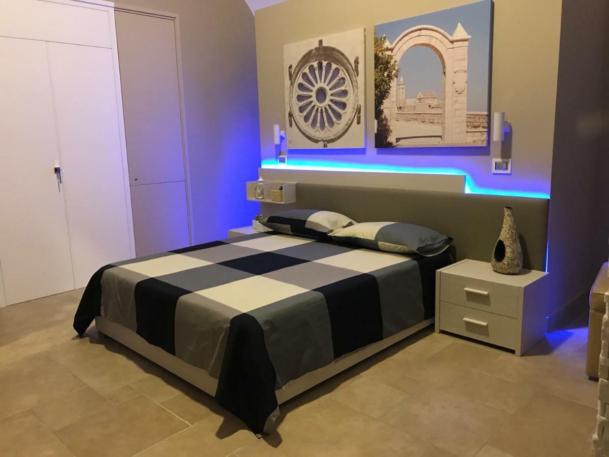 Oroverde Camere & Suite Nel Cuore Di Trani Exterior foto