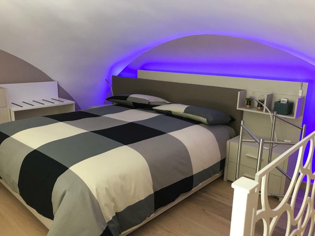 Oroverde Camere & Suite Nel Cuore Di Trani Exterior foto